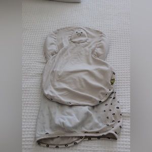 Baby swaddle